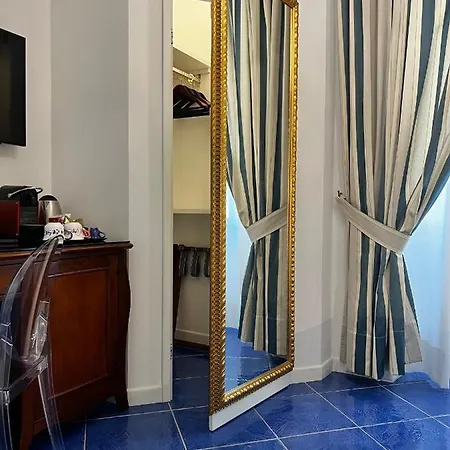 ゲストハウス La Casa Di Paolo Casa Di Charme マリーナ・ディ・カメロータ