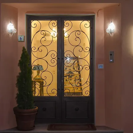 La Casa Di Paolo Casa Di Charme 2* マリーナ・ディ・カメロータ