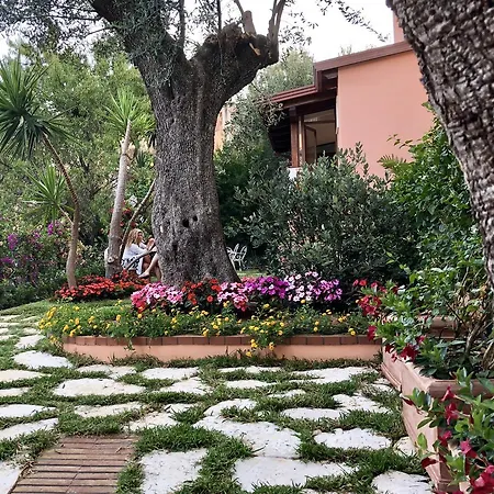 La Casa Di Paolo Casa Di Charme マリーナ・ディ・カメロータ