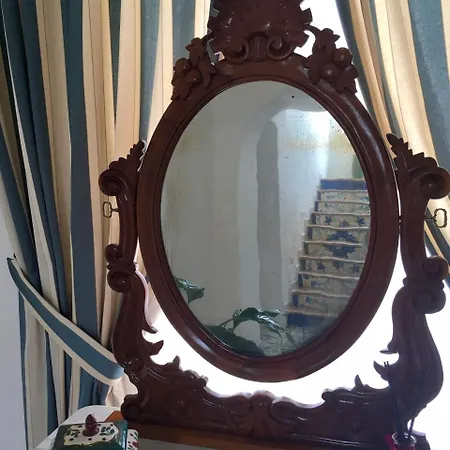 La Casa Di Paolo Casa Di Charme 2* マリーナ・ディ・カメロータ