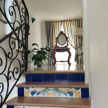 La Casa Di Paolo Casa Di Charme ゲストハウス マリーナ・ディ・カメロータ