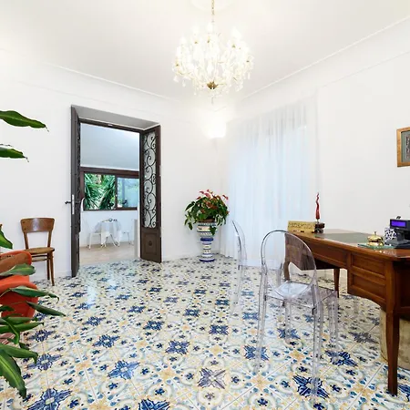 Affittacamere La Casa Di Paolo Marina di Camerota
